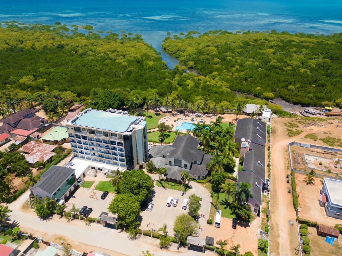 Tanga Beach Resort & Spa מראה חיצוני תמונה